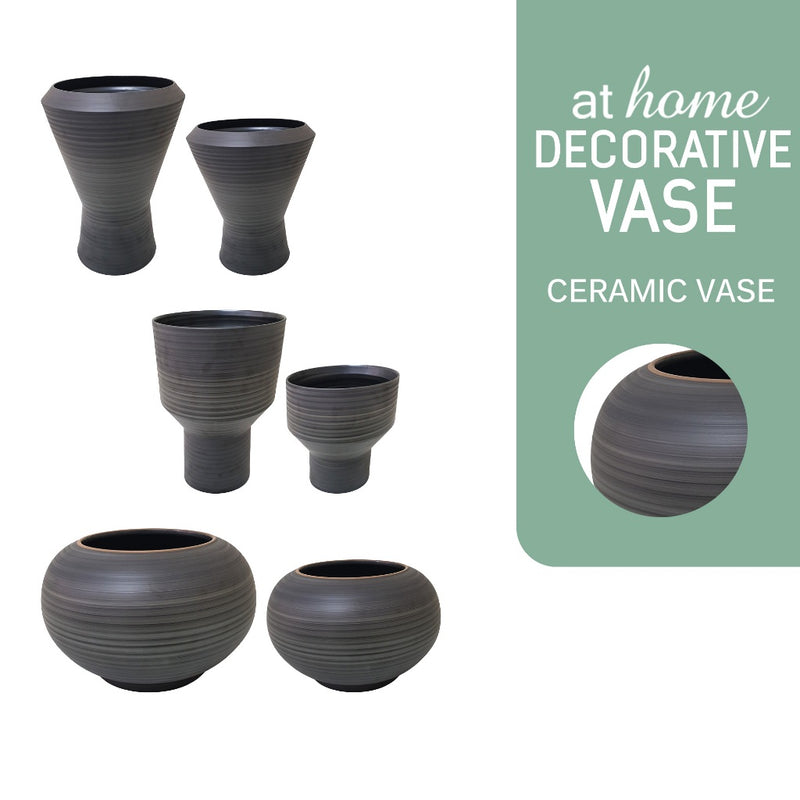 Febe/Feechi/Feeiza Decorative Ceramic Vase — Deluxe Pieces