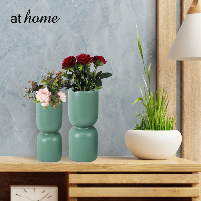 Ynna Terracotta Ceramic Flower Vase