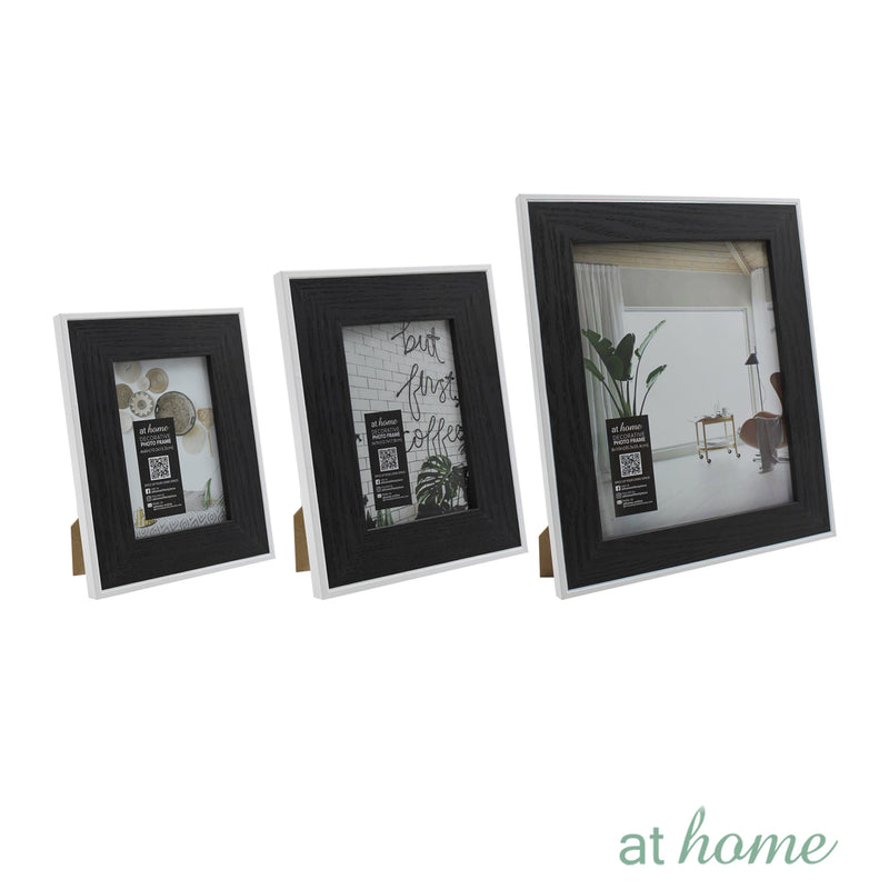 Classic Picture Frame w/ White Lining & Border Design