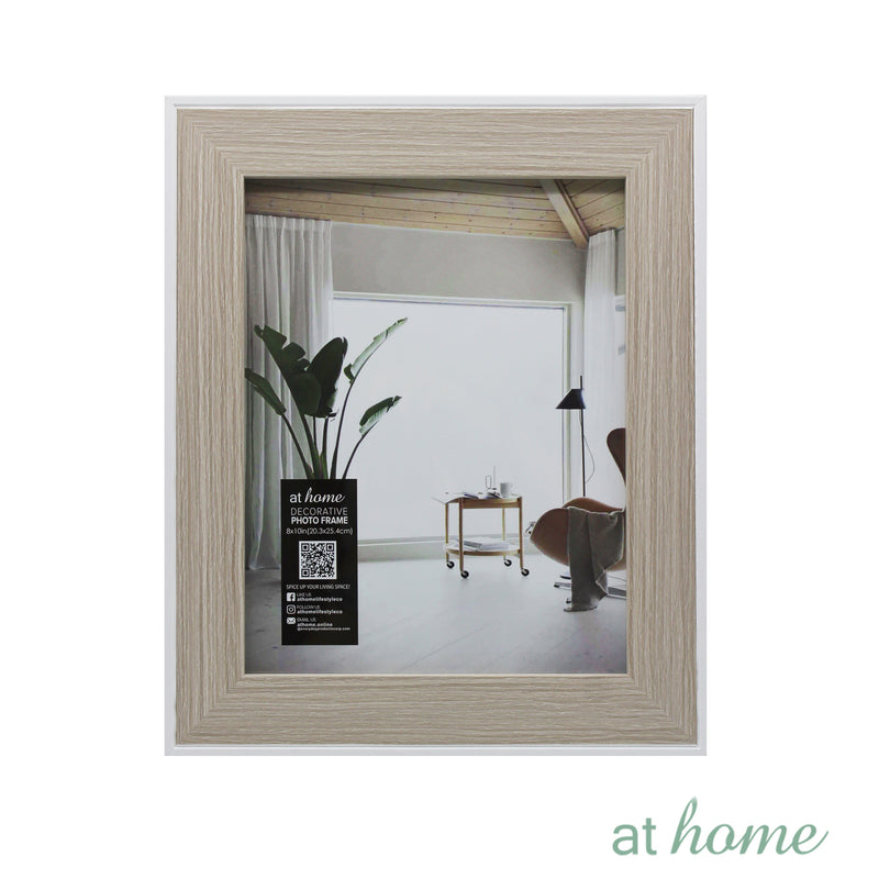 Classic Picture Frame w/ White Lining & Border Design